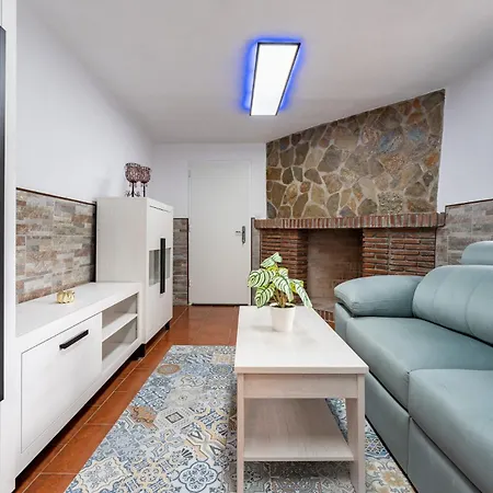 Malagasuite Rural Chalet Alcaucin