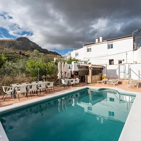 Chalet Malagasuite Rural Alcaucín